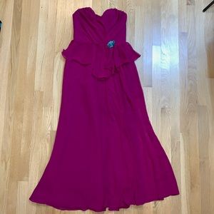 Beautiful strapless fuschia dress with side brooch